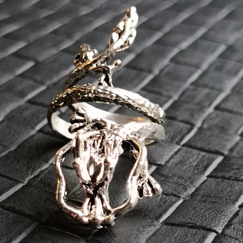 Silver ring  Sz 9